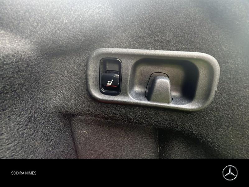 MERCEDES-BENZ Classe C d’occasion à vendre à NIMES chez SODIRA (Photo 14)