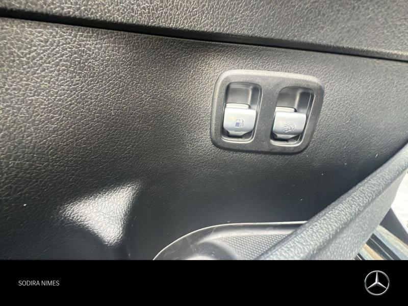 MERCEDES-BENZ Classe C d’occasion à vendre à NIMES chez SODIRA (Photo 19)